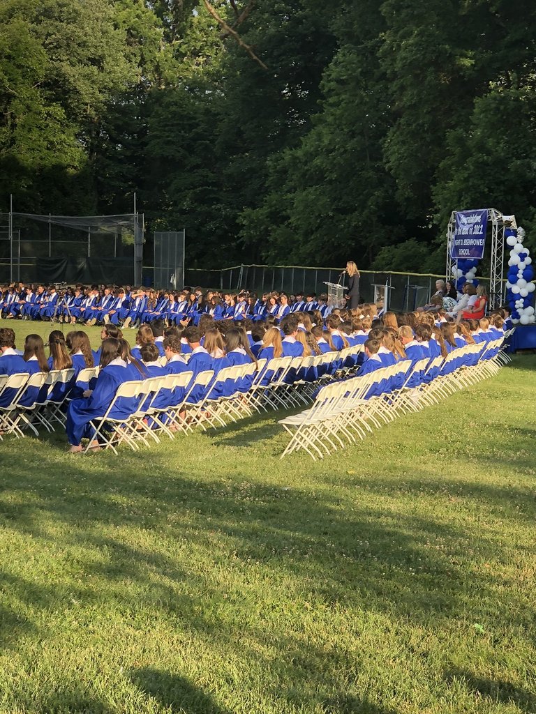 Class of 2022 on EMS lawn