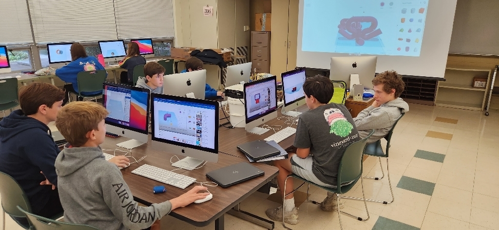 Students creating in Tinkercad